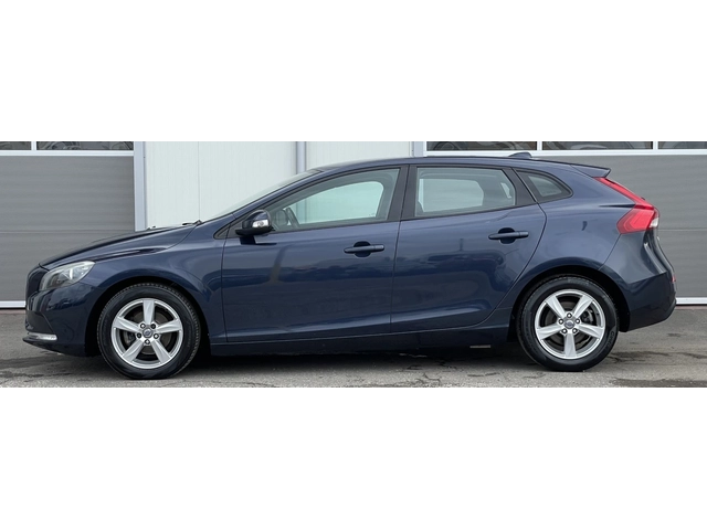 Volvo V40 Реален пробег - автомобили, коли, обяви за нови и употребявани 1