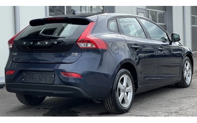 volvo-v40 - 4