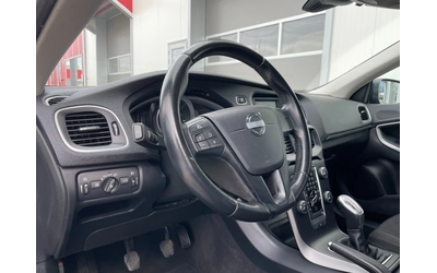 Volvo V40 Реален пробег - автомобили, коли, обяви за нови и употребявани 8
