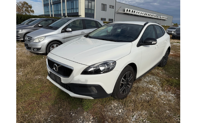volvo-v40-cross-country - 0