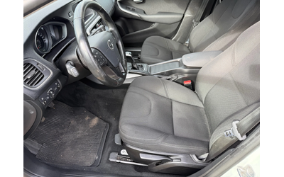 Volvo V40 Cross Country 2.0 D - автомобили, коли, обяви за нови и употребявани 8