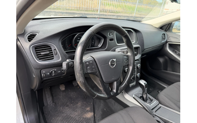 Volvo V40 Cross Country 2.0 D - автомобили, коли, обяви за нови и употребявани 9