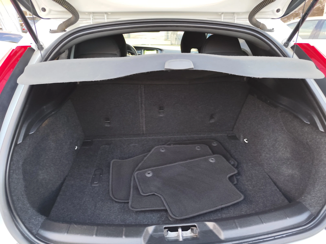 Volvo V40 Cross Country 2.0D* АВТОМАТИК* EURO6B* NAVI* - автомобили, коли, обяви за нови и употребявани 12