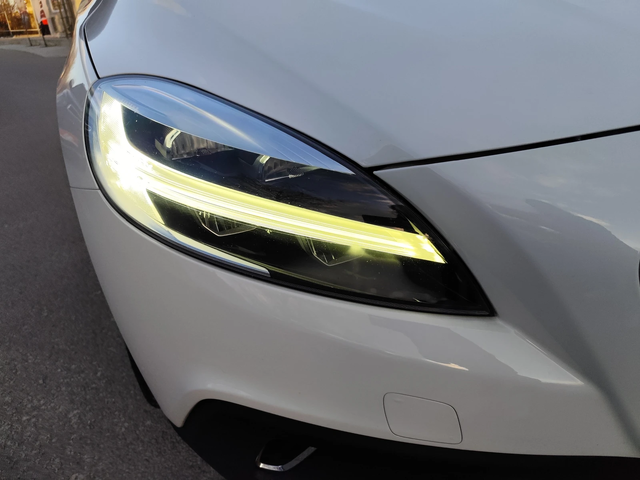 Volvo V40 Cross Country 2.0D* АВТОМАТИК* EURO6B* NAVI* - автомобили, коли, обяви за нови и употребявани 14