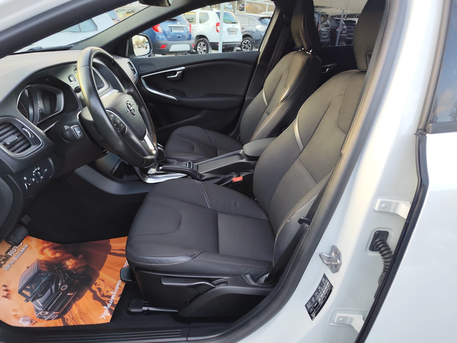 Volvo V40 Cross Country 2.0D* АВТОМАТИК* EURO6B* NAVI* - автомобили, коли, обяви за нови и употребявани 4