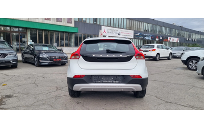 volvo-v40-cross-country - 4