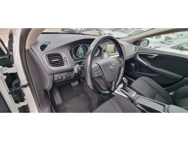 Volvo V40 Cross Country 1.6 D 114k.c UNIKAT ITALIA EURO 5B - автомобили, коли, обяви за нови и употребявани 8