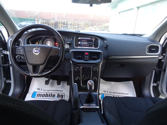 Volvo V40 Cross Country 1.6HDI-D2-115-BARTER-LIZING - автомобили, коли, обяви за нови и употребявани 13