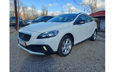 volvo-v40-cross-country - 0
