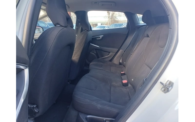 Volvo V40 Cross Country 2.0 D - автомобили, коли, обяви за нови и употребявани 10
