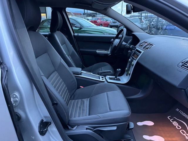 Volvo V50 2.0D-АВТОМАТИК - автомобили, коли, обяви за нови и употребявани 14