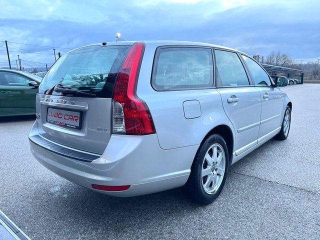 Volvo V50 2.0D-АВТОМАТИК - автомобили, коли, обяви за нови и употребявани 3