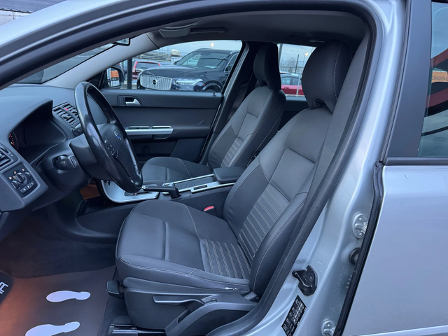Volvo V50 2.0D-АВТОМАТИК - автомобили, коли, обяви за нови и употребявани 7