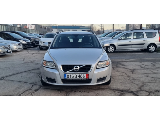 Volvo V50 1.6D 114k.c UNIKAT ITALIA EURO 5 - автомобили, коли, обяви за нови и употребявани 1