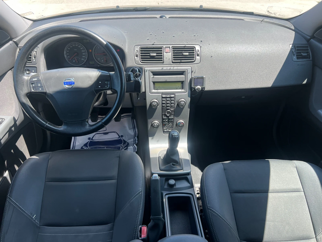 Volvo V50 2.0d - автомобили, коли, обяви за нови и употребявани 10