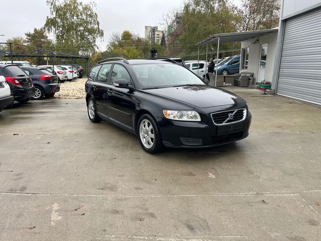 Volvo V50 1.6d - автомобили, коли, обяви за нови и употребявани 0