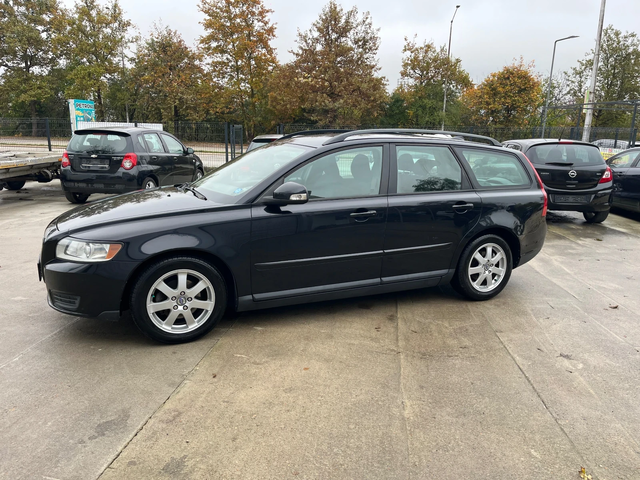 Volvo V50 1.6d - автомобили, коли, обяви за нови и употребявани 3
