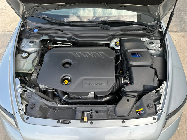 Volvo V50 1.6d D2-114k.c* UNIKAT* - автомобили, коли, обяви за нови и употребявани 16