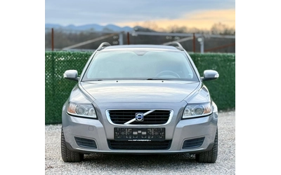 volvo-v50 - 1