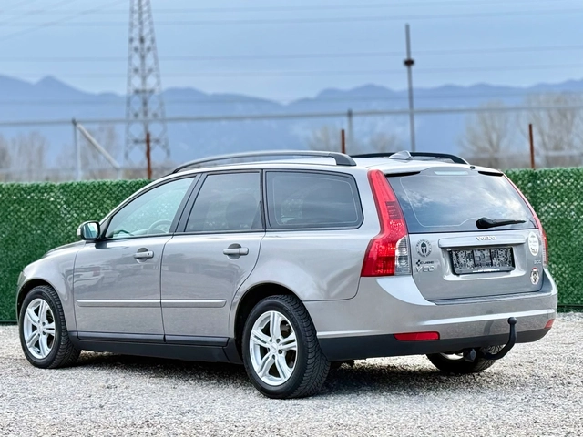 Volvo V50 2.0HDi 136hp//FACELIFT - автомобили, коли, обяви за нови и употребявани 4