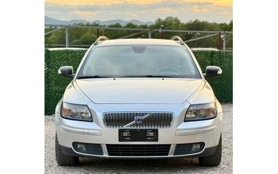 volvo-v50 - 1