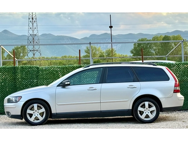Volvo V50 2.0HDi FACELIFT - автомобили, коли, обяви за нови и употребявани 3