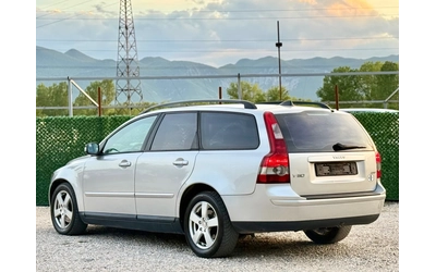 volvo-v50 - 4