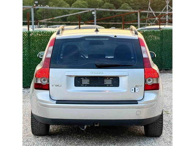Volvo V50 2.0HDi FACELIFT - автомобили, коли, обяви за нови и употребявани 5