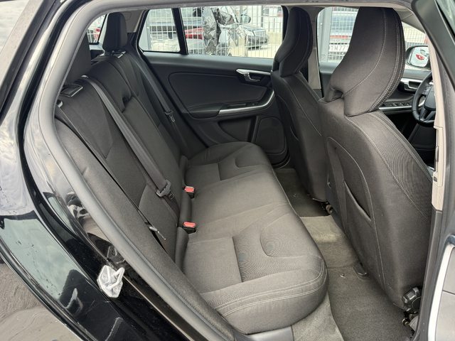 Volvo V60 1.6D* 2016г.* АВТОМАТИК* 171.000КМ* НОВА* СЕРВИЗНА - автомобили, коли, обяви за нови и употребявани 11