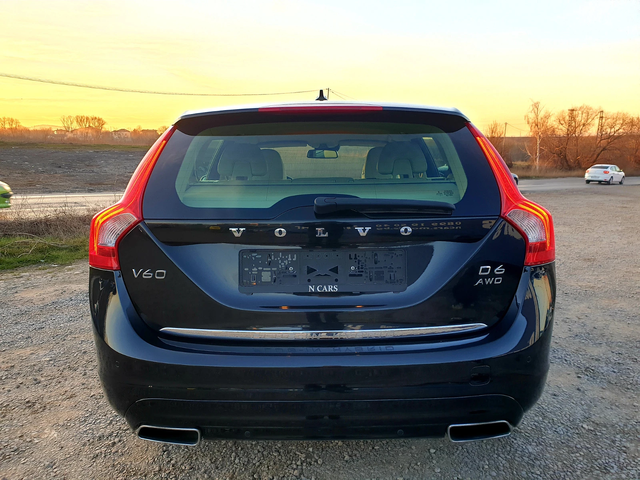 Volvo V60 PLUG-IN HYBRID * D6 AWD - автомобили, коли, обяви за нови и употребявани 6