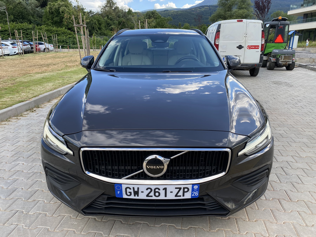 Volvo V60 2.0 B4 (197 кс) Mild Hybrid DCT - автомобили, коли, обяви за нови и употребявани 1