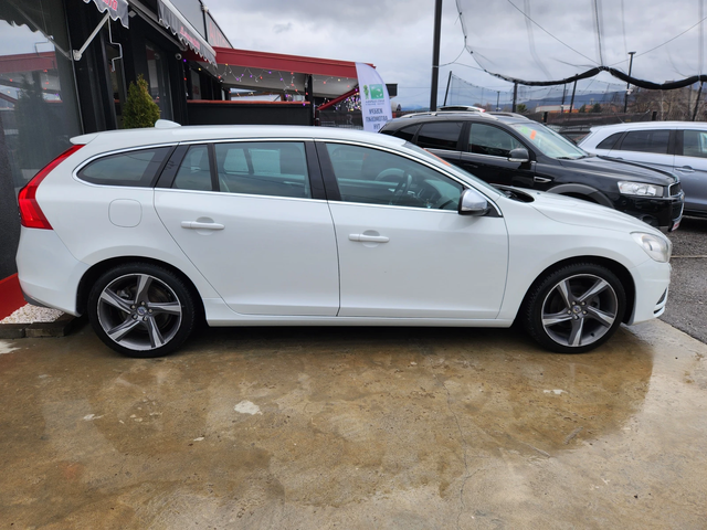 Volvo V60 R-design D4-1.6T-180к.с EURO 5-АВТОМАТИК-ШВЕЙЦАРИЯ - автомобили, коли, обяви за нови и употребявани 4