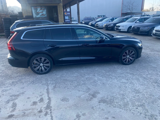 Volvo V60 2.0 D4 4X4 200kc. - автомобили, коли, обяви за нови и употребявани 3