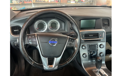 Volvo V60 D3-163к.с - автомобили, коли, обяви за нови и употребявани 15