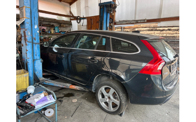 Volvo V60 D3-163к.с - автомобили, коли, обяви за нови и употребявани 6