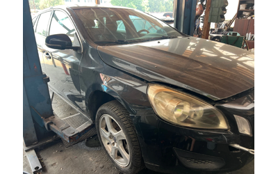 Volvo V60 D3-163к.с - автомобили, коли, обяви за нови и употребявани 8