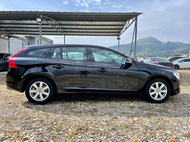 Volvo V60 D2 Start/Stop - автомобили, коли, обяви за нови и употребявани 5