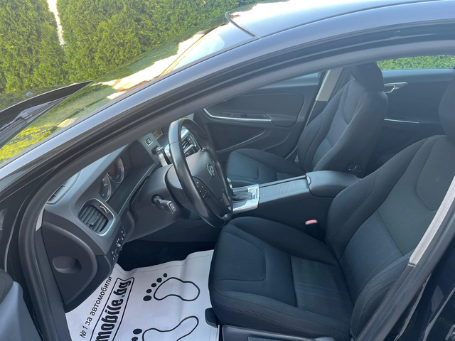 Volvo V60 1.6 D AVTO - автомобили, коли, обяви за нови и употребявани 11