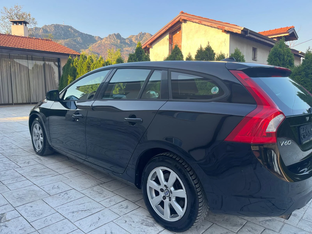 Volvo V60 1.6 D AVTO - автомобили, коли, обяви за нови и употребявани 7