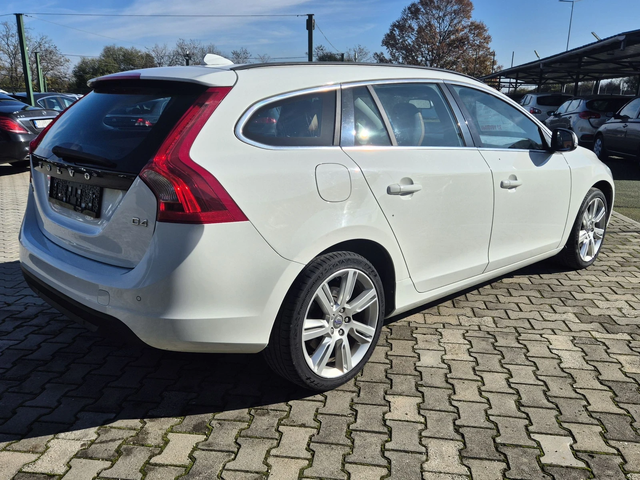 Volvo V60 2.0 диз 163к.с. - автомобили, коли, обяви за нови и употребявани 6