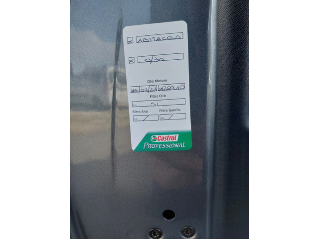 Volvo V60 2.4D6 TWIN ENGIN 4x4 - автомобили, коли, обяви за нови и употребявани 12