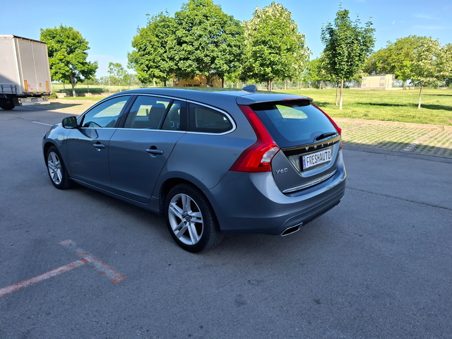 Volvo V60 2.4D6 TWIN ENGIN 4x4 - автомобили, коли, обяви за нови и употребявани 3