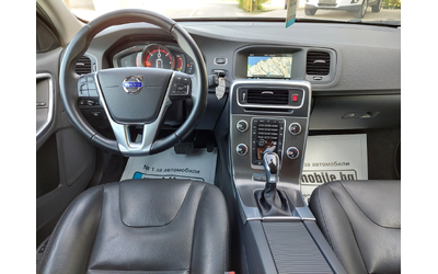 Volvo V60 2.4D6 TWIN ENGIN 4x4 - автомобили, коли, обяви за нови и употребявани 7