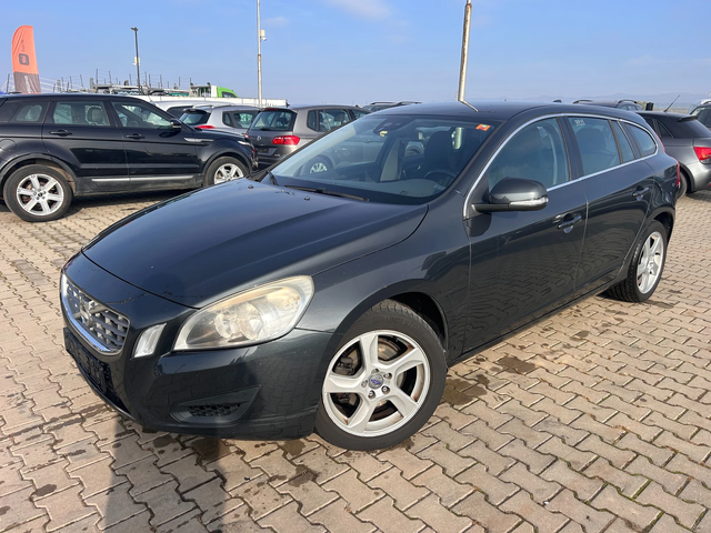 Volvo V60 1.6i NAVI EURO 5 - автомобили, коли, обяви за нови и употребявани 0