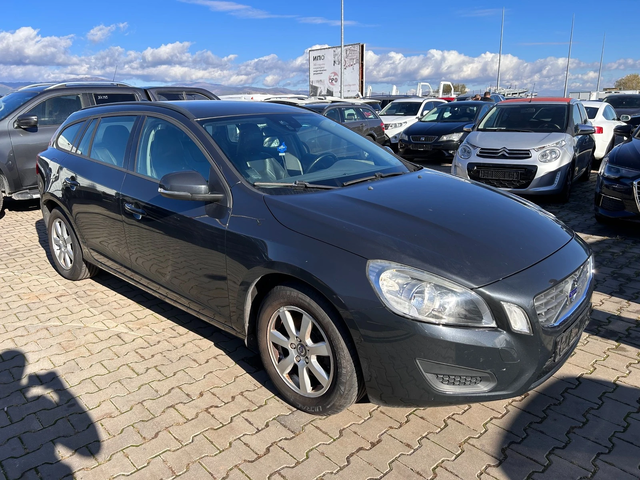 Volvo V60 1.6D/NAVI/EURO 5J ЛИЗИНГ - автомобили, коли, обяви за нови и употребявани 0