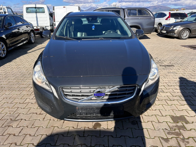 Volvo V60 1.6D/NAVI/EURO 5J ЛИЗИНГ - автомобили, коли, обяви за нови и употребявани 3