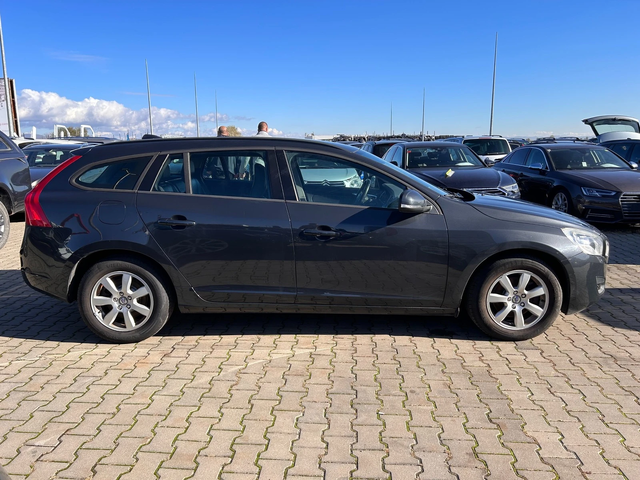 Volvo V60 1.6D/NAVI/EURO 5J ЛИЗИНГ - автомобили, коли, обяви за нови и употребявани 4