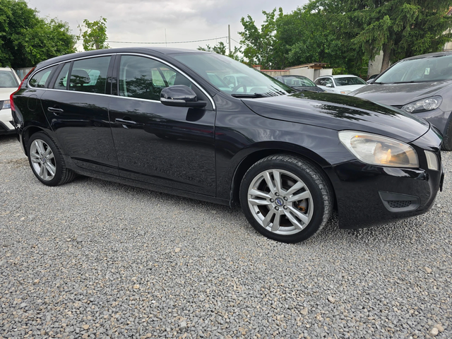 Volvo V60 2.0D3-ЕВРО 5В-АВТОМАТИК-НАВИГАЦИЯ - автомобили, коли, обяви за нови и употребявани 5