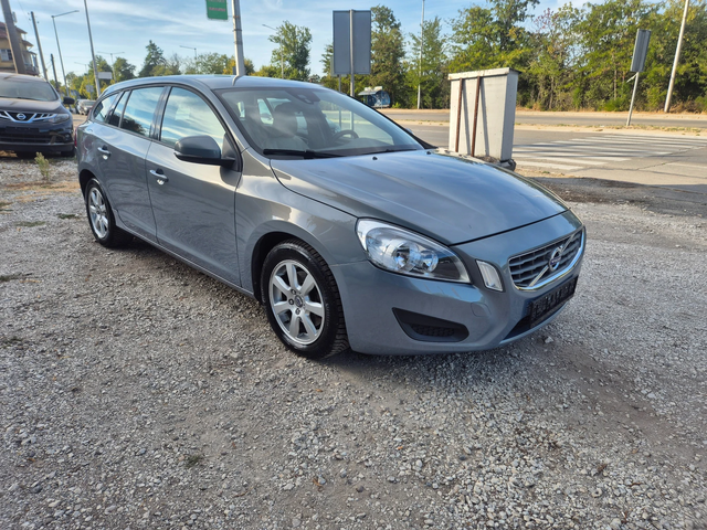 Volvo V60 2.0D 163k.s - автомобили, коли, обяви за нови и употребявани 2