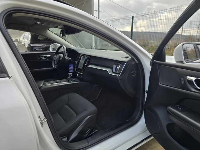 Volvo V60 2.0d - 150к.с. - Digital - автомобили, коли, обяви за нови и употребявани 10